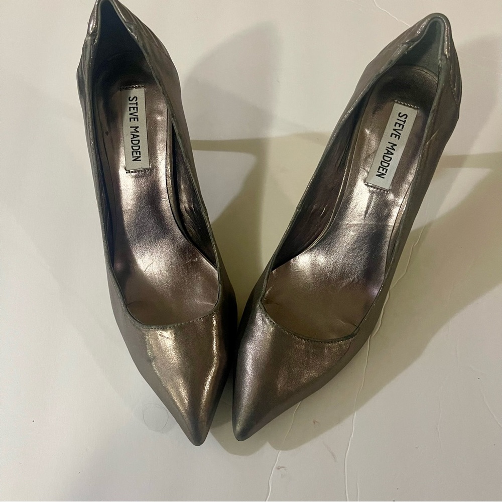 Steve Madden Womens Silver Gunmetal pumps heels size 9.5